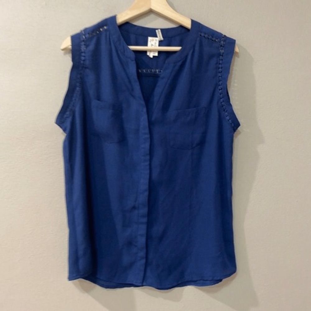 Blue Blouse with Crochet Details Sleeveless (Juniors) Top‎